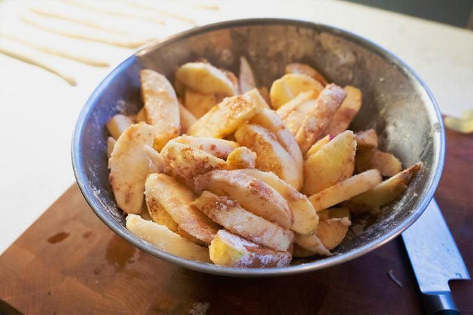 How To Make An Apple Pie With A Soft Pretzel Pie Crust