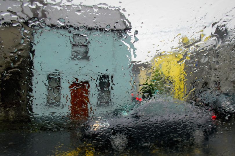 met eireann pinpoints shift in temperature for month as low-pressure takes charge