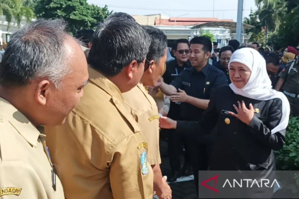 Berhentikan Khofifah, Jokowi Tunjuk Adhy Karyono Jadi Pj. Gubernur Jatim