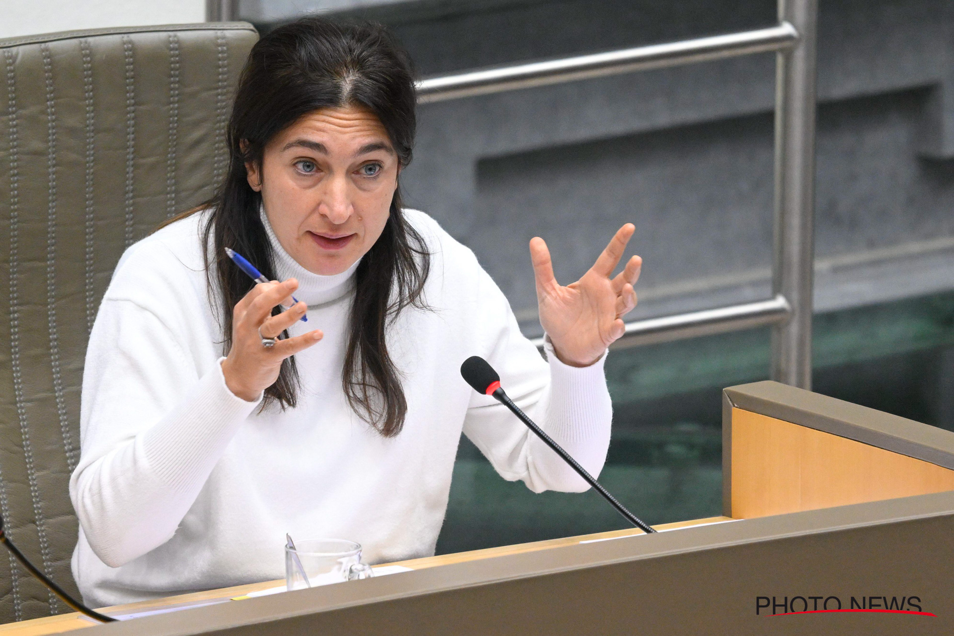 Zuhal Demir Geeft Boeren Gelijk: "te Veel Tijd Verloren"