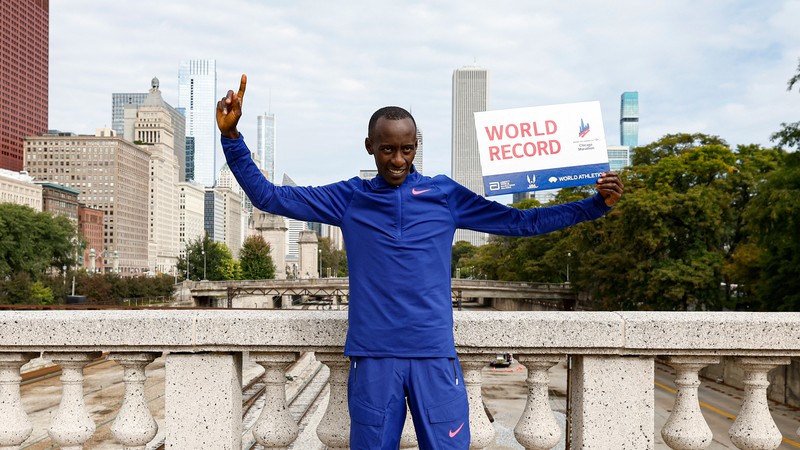 marathon world record-holder kelvin kiptum dies in car crash in kenya