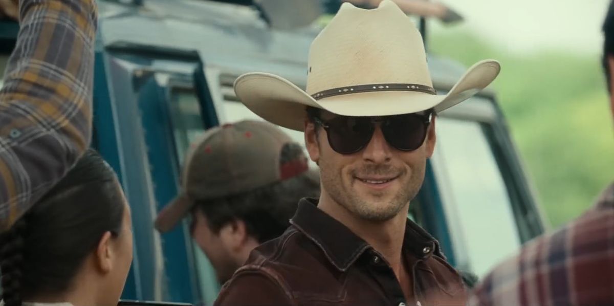 Glen Powell Is A "tornado Wrangler" In Twisters Trailer