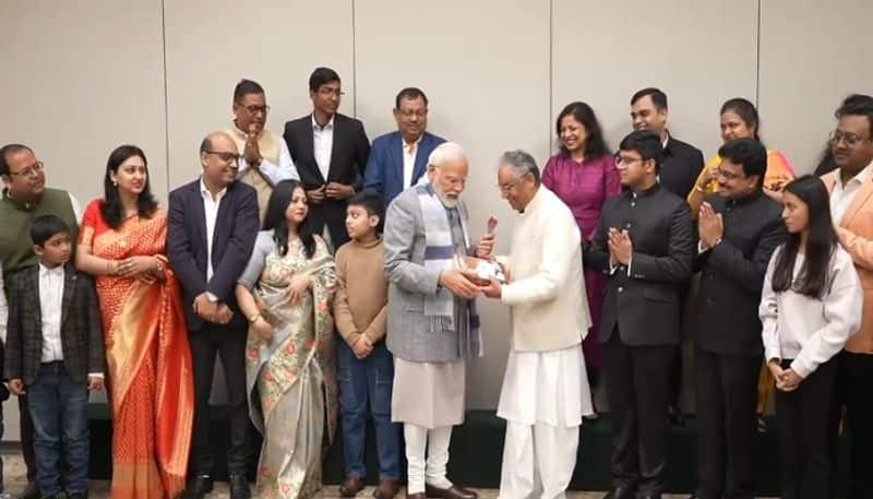 Karpoori Thakur's Family Meets PM Modi, Expresses Gratitude For Bharat ...