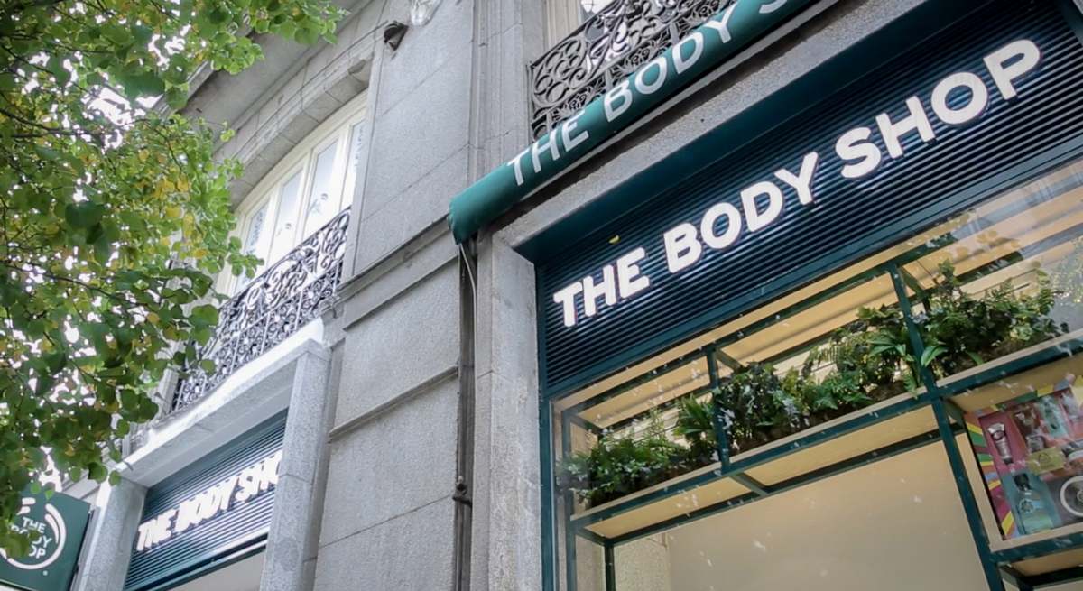 el declive de la cosmética vegana: the body shop prepara un plan de cierres y recorte de empleos