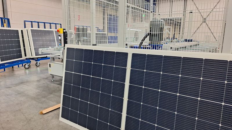 panneaux solaires : le cri d'alarme des fabricants européens face à la concurrence chinoise