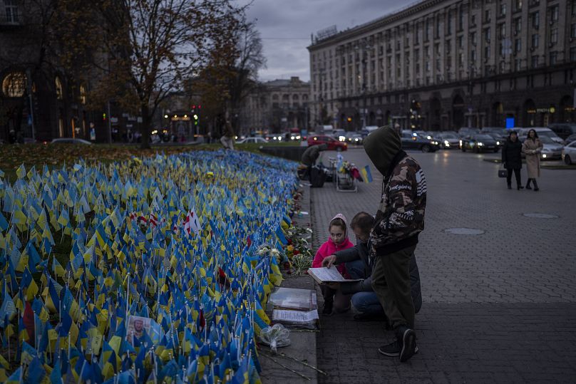 2 jahre krieg, zerstörung und leid: die ukraine glaubt dennoch an den sieg