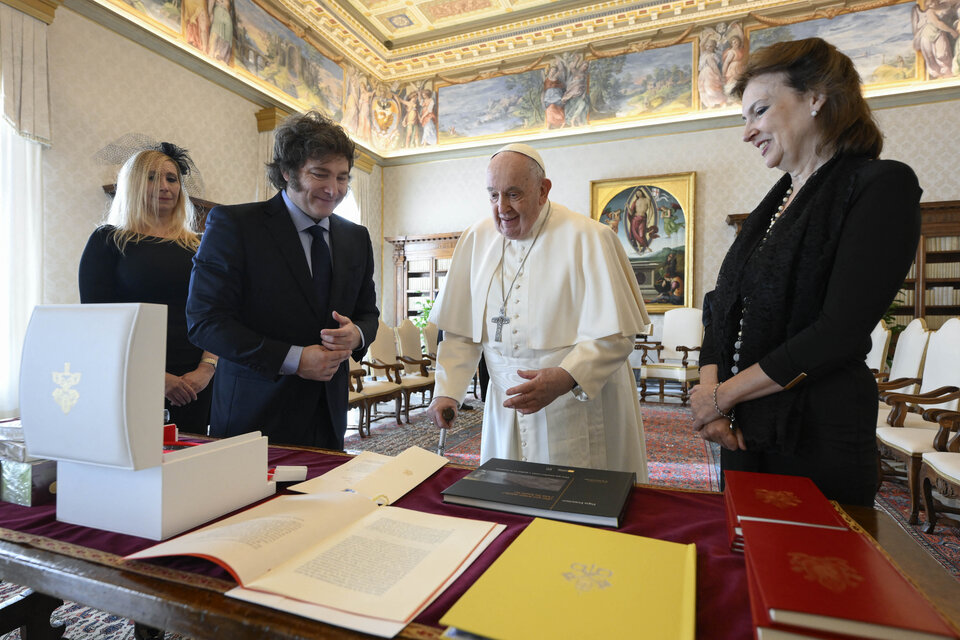 Javier Milei Y El Papa Francisco Se Reunieron En El Vaticano