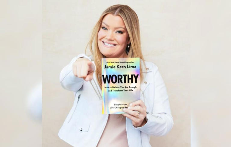Exclusive: Jamie Kern Lima's New Book 'Worthy' Is About 'Building Self ...