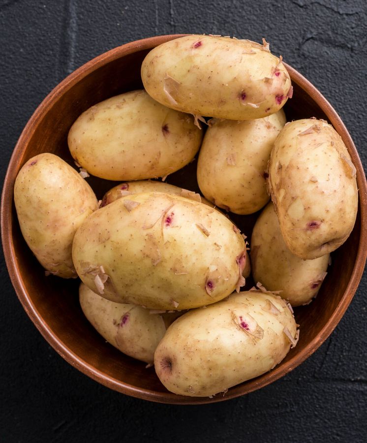 ¿qué es la chaconina? la sustancia dañina que contienen las patatas con brotes o que están verdes