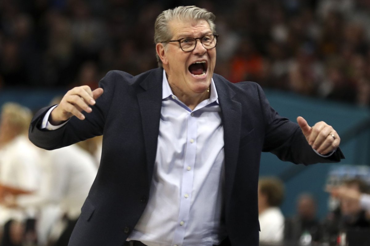 College Basketball: Geno Auriemma Passes Mike Krzyzewski As Second ...