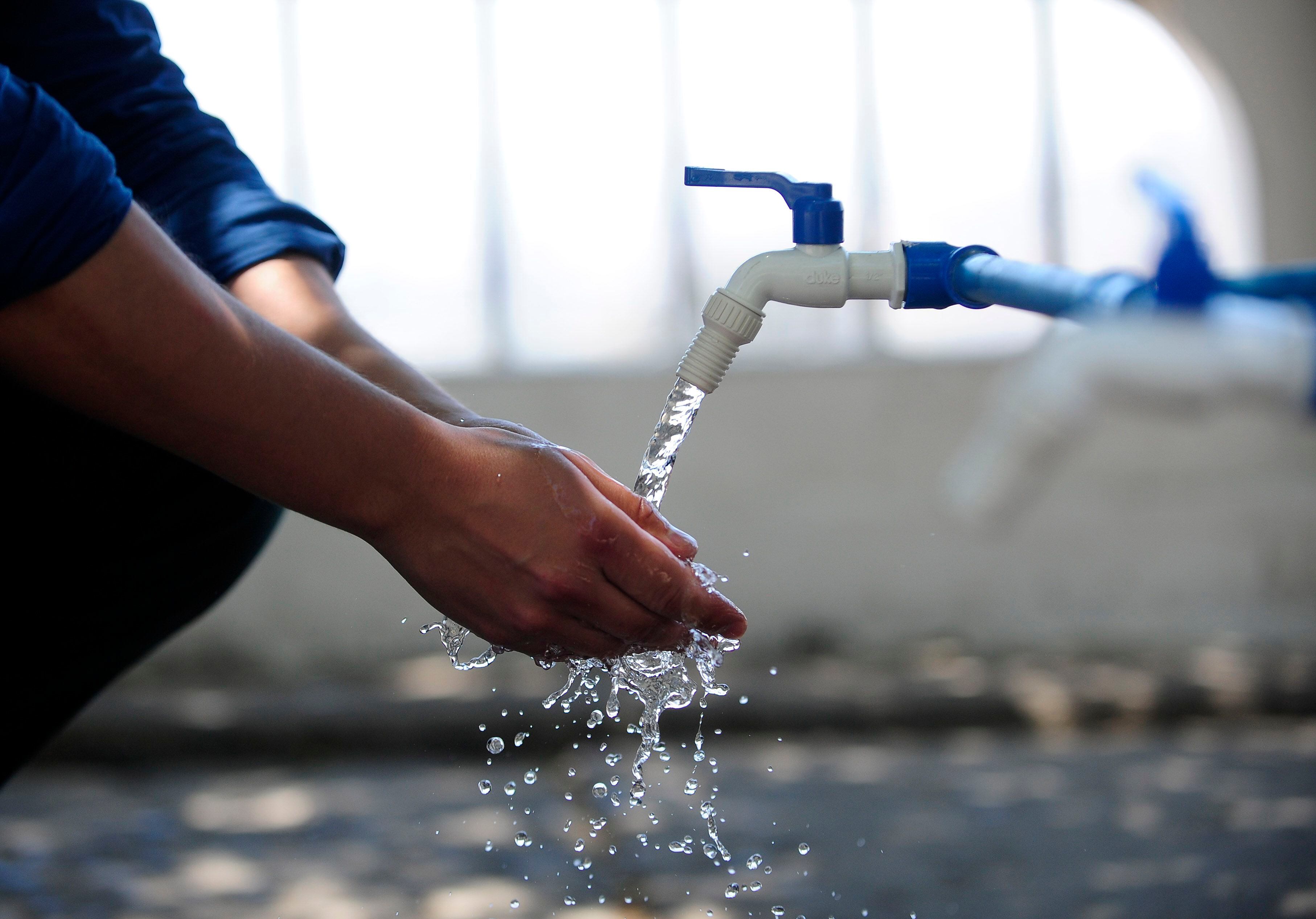 el alarmante “día cero absoluto” podría estar cerca: informe prevé cuándo santiago se quedará sin reservas de agua
