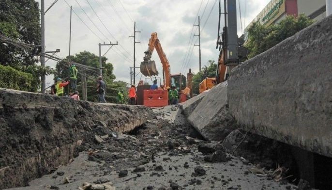 marcos approves release of p9.7 billion unprogrammed funds for dpwh projects