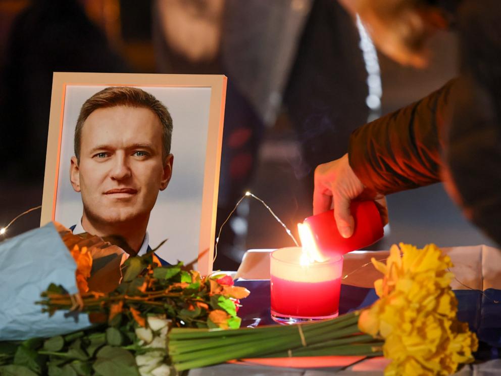 russia to get hit with 'major sanctions' in response to navalny's death, us says