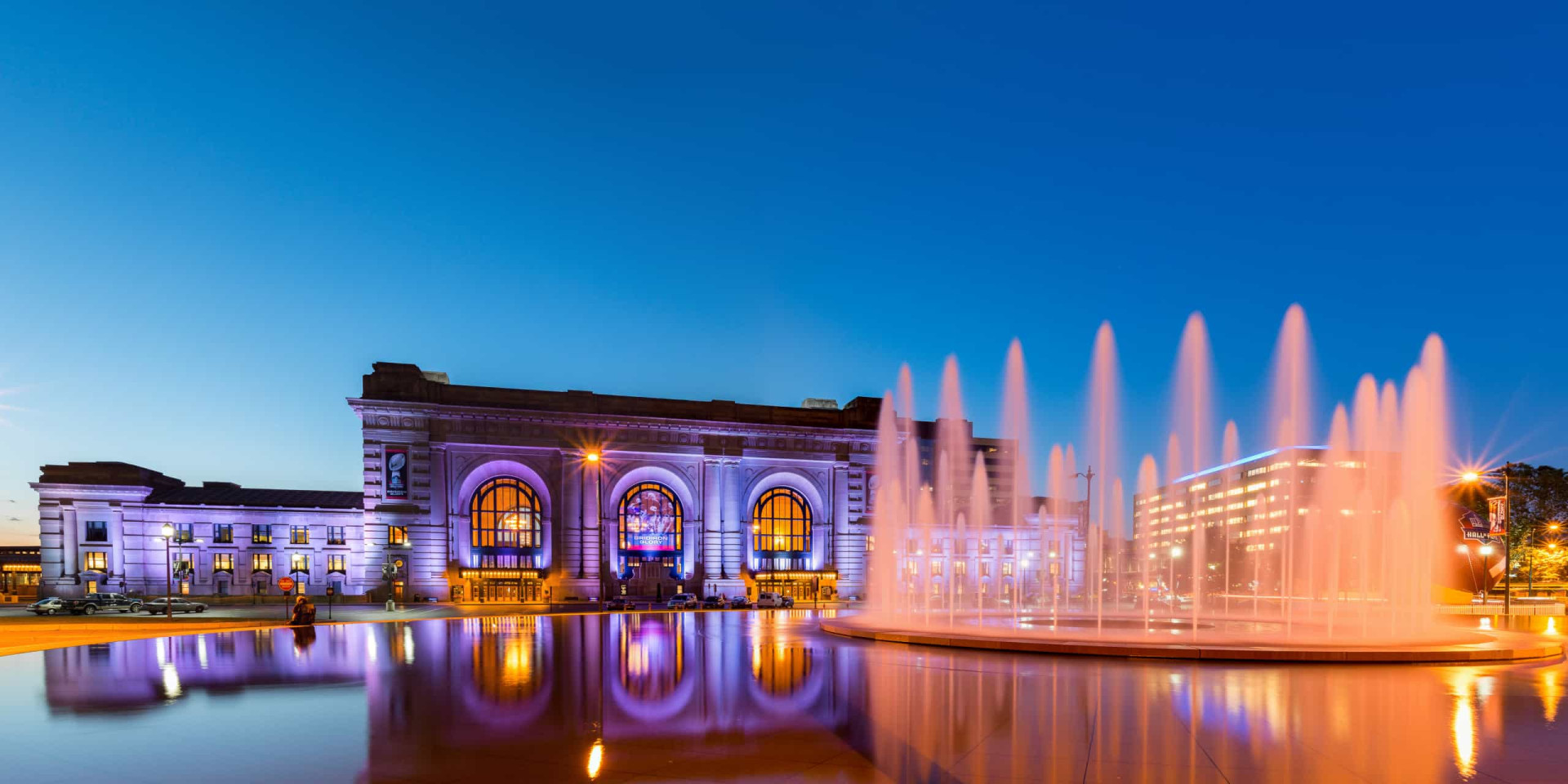 <p>A landmark Kansas City building, Union Station is the largest passenger railway terminal in the western United States. Built in 1939, its striking Mission Moderne architectural style makes it a tourist attraction in its own right.</p><p>You may also like:<a href="https://www.starsinsider.com/n/432830?utm_source=msn.com&utm_medium=display&utm_campaign=referral_description&utm_content=486112v1en-us"> 100 of the most famous faces we've lost in 2020</a></p>