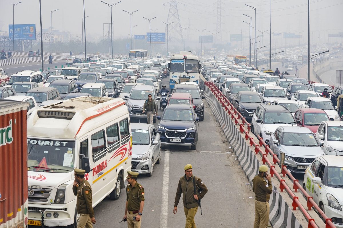 delhi police issues traffic advisory in view of farmers' protest