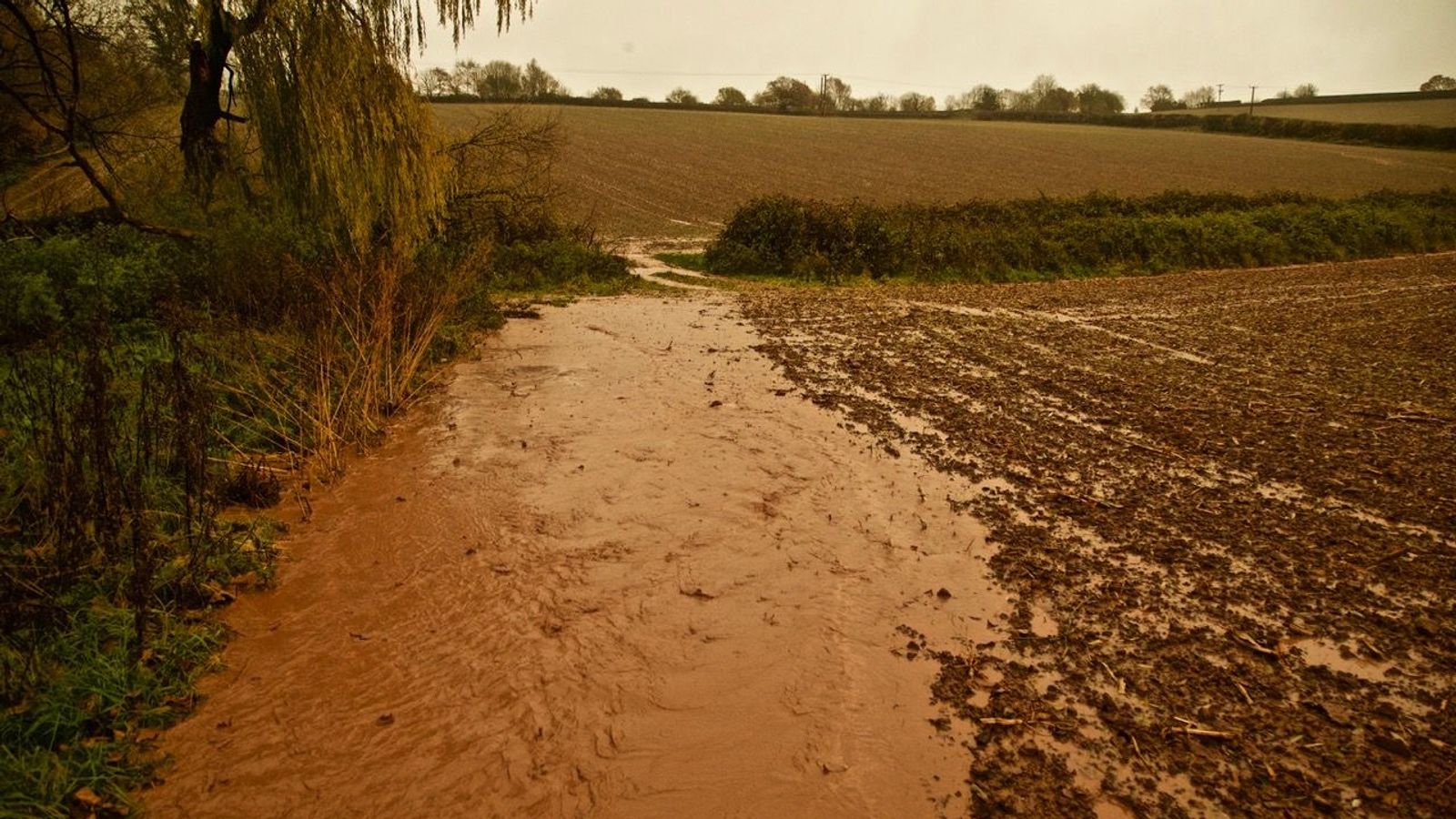 farmers told to 'take their medicine' when it comes to river pollution