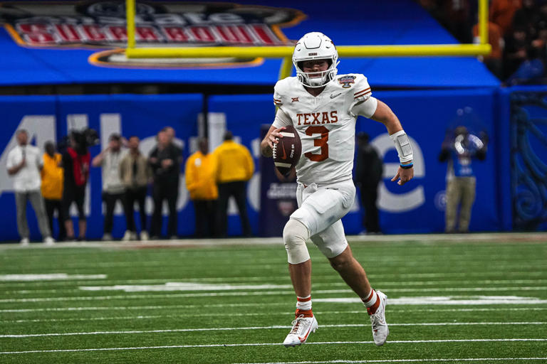 247Sports ranks Texas running back room No. 9 in the country