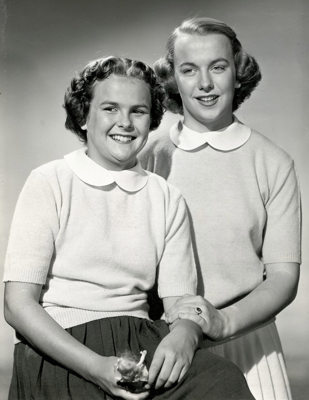 cynthia strother, one-half of the singing bell sisters, dies at 88
