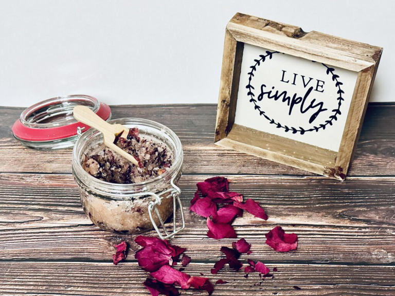 11 Ways To Make Your Roses Last Longer