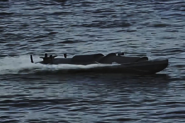 「モーターボートでロシア艦艇を撃沈」に衝撃走る！ ウクライナの「水上ドローン」部隊とは アメリカも以前から危機感