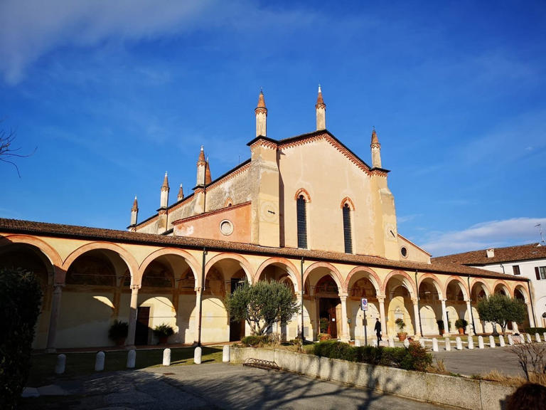 Nhà thờ Santuario Della Beata Vergine Maria Delle Grazie. Ảnh: Tripadvisor