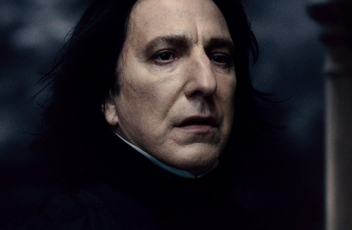 The late Alan Rickman was tremendous in his portrayal of the multilayered instructor Professor Snape. We saw moments of menace and intimidation, but also elements of bravery, loyalty, and unflinching inner conflict. To put it mildly, Snape was a complicated dude. Rickman's acting ability knocked it out of the proverbial park -- most likely due to the experience he's accrued in playing a multitude of different archetypes. <br> <br> To give off an angry and somewhat scary persona, Rickman decided to wear black eye contacts. With his eye color jet black, he looked far more menacing on set to the point where the cast and crew were commenting on it regularly. They even thought it was his natural color before he unveiled the truth.