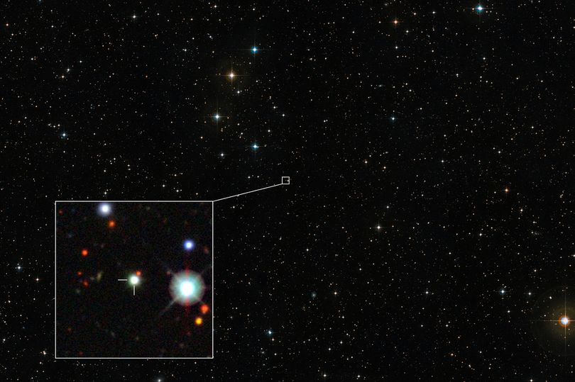 object 500 trillion times brighter than the sun discovered at core of distant galaxy