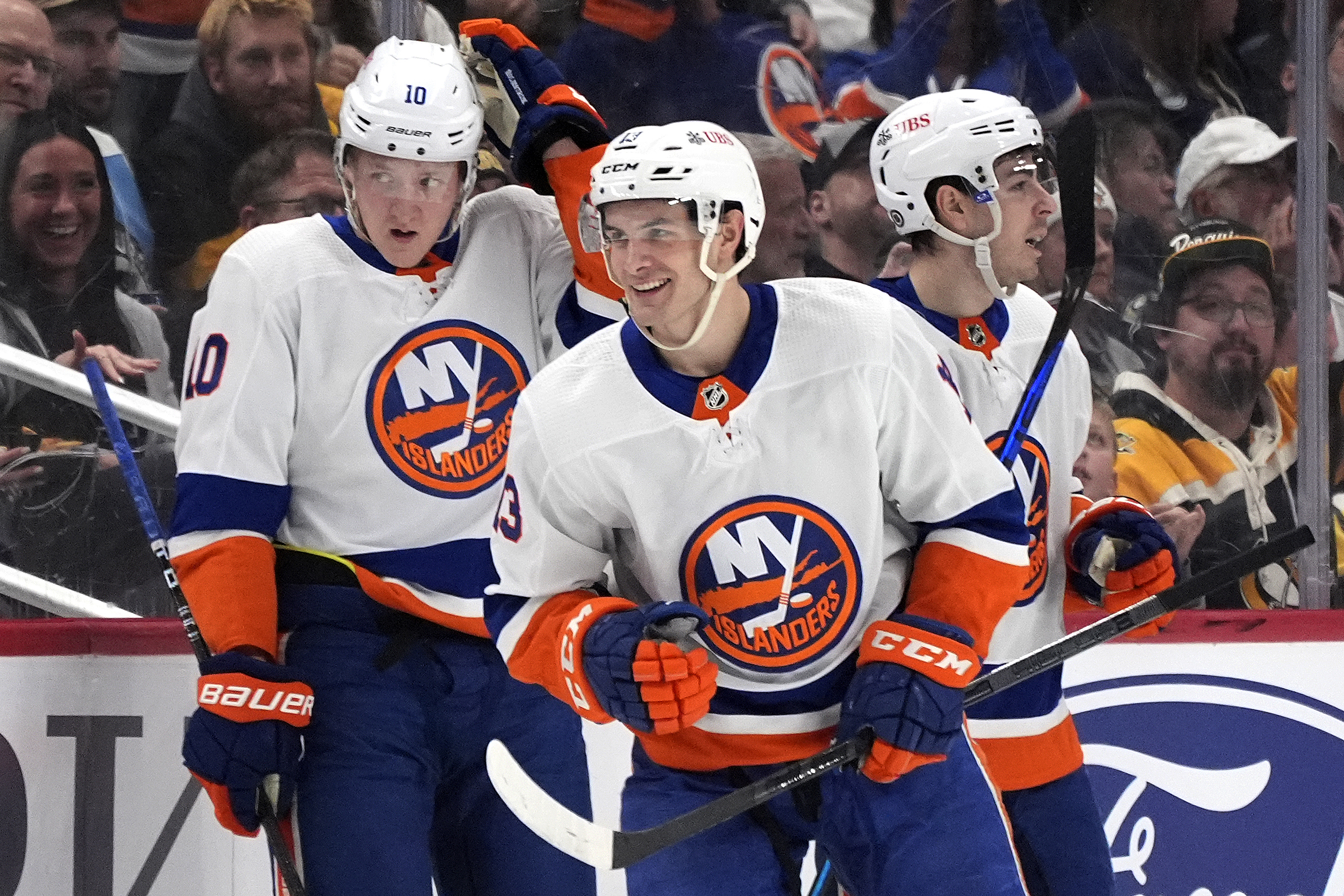 Islanders Bounce Back Behind Power Play For OT Win Over Penguins To End ...