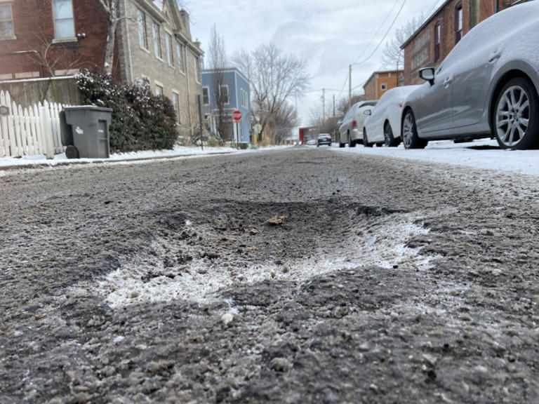 Indianapolis DPW crews filling potholes again after weekend snow melts