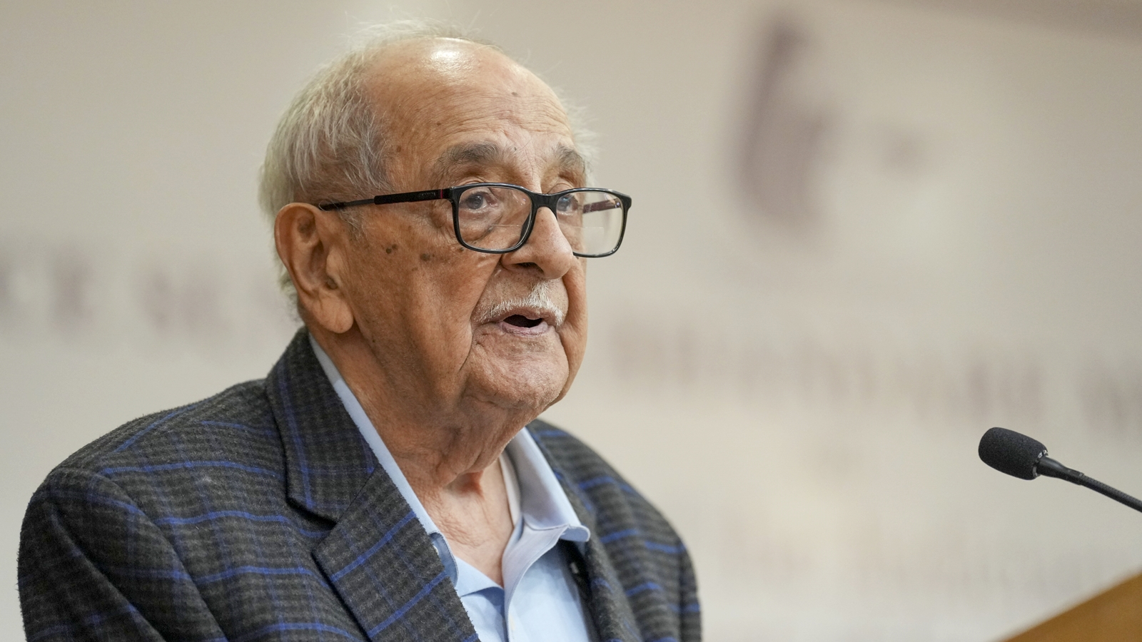 android, ‘great giant of an intellectual’: pm modi, cji chandrachud mourn fali s nariman’s passing