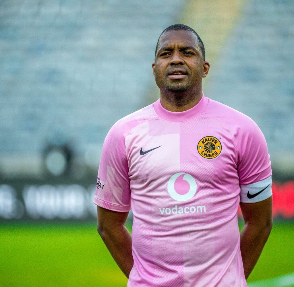itumeleng khune career move: what’s next for the chiefs legend?