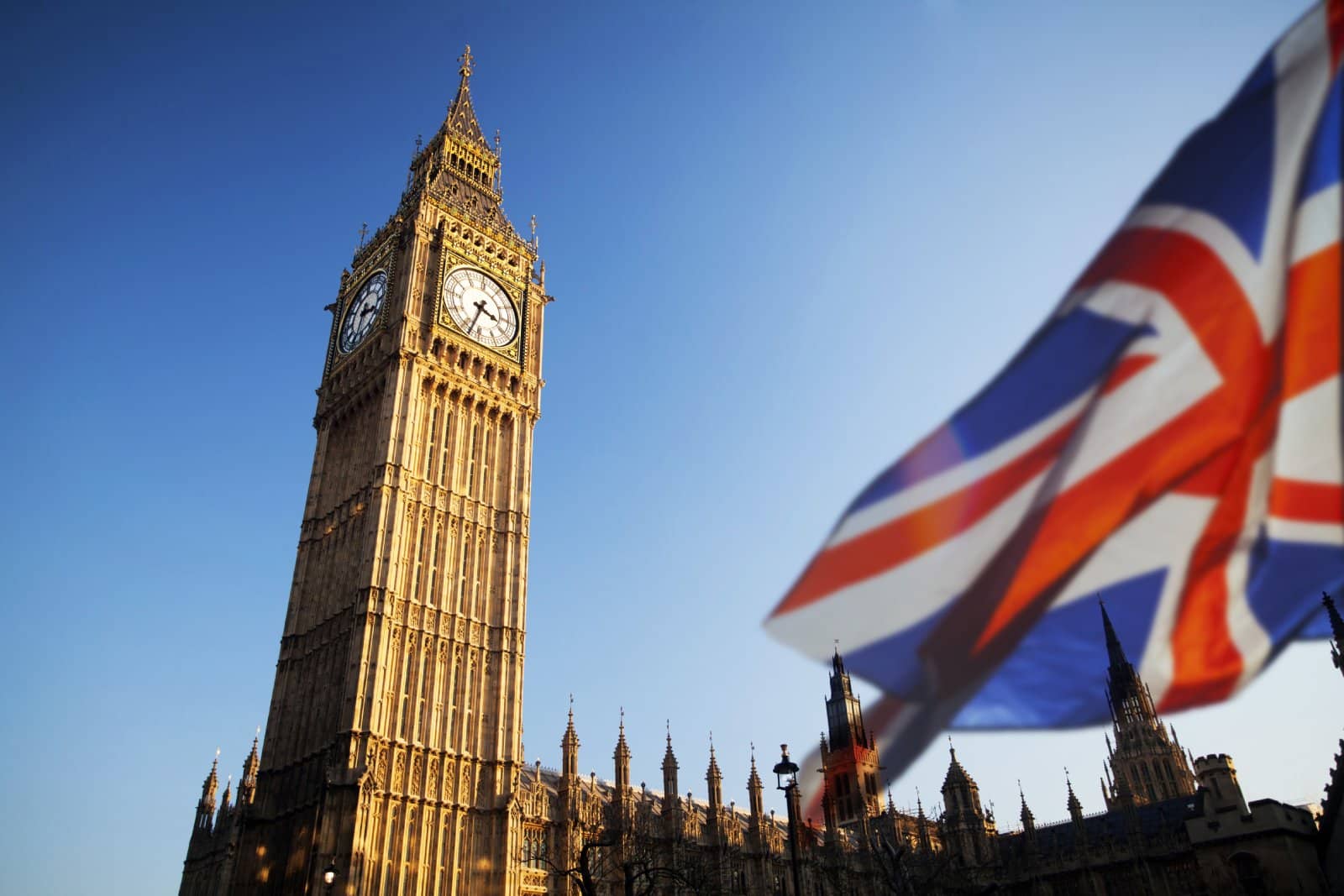 Image Credit: Shutterstock / Melinda Nagy <p><span>Reform UK calls for changes in local government, including directly elected executive mayors and more referendums to increase democratic engagement.</span></p>