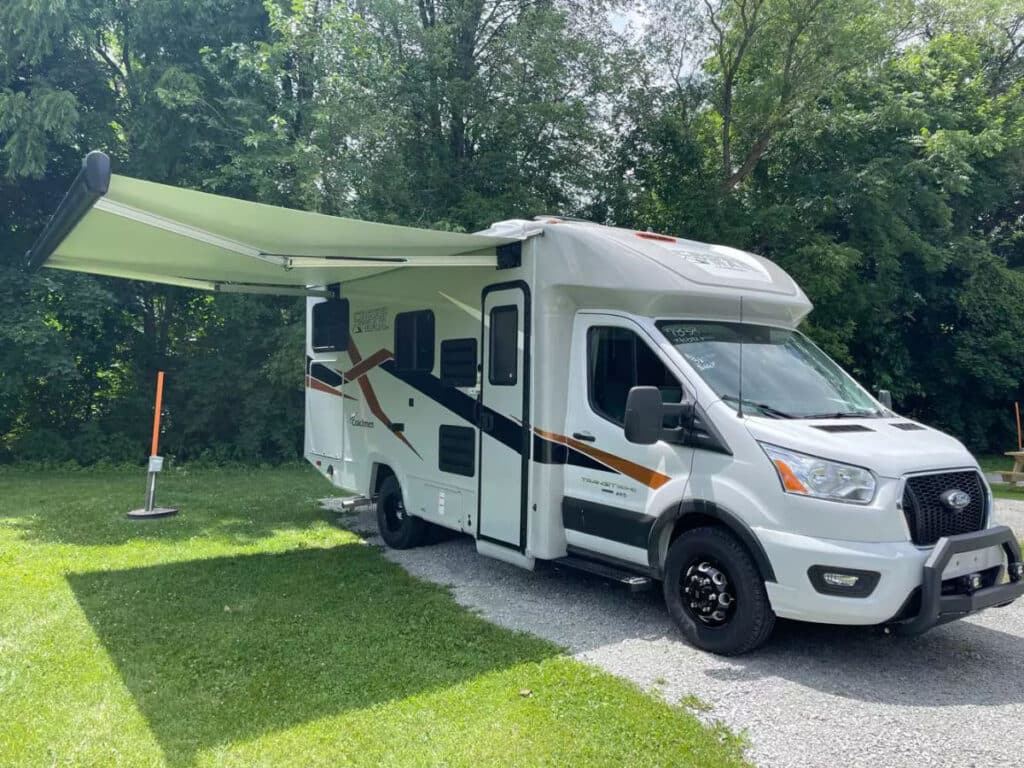 <p>The Coachmen Cross Trail 20XG is a class B+ RV which offers a generous shower, an ample kitchenette, a big garage, and lots of storage room throughout. It’s fancy! There are a big double bed at the rear and a dinette, which turns into a small double bed, near the entrance. You’d have to make the bed every night, but surely that’s worth a dry bath, right?</p><p>If you like, you can opt for a power bed, so you can add even more storage space to the standard floor plan. The Renogy Empowered State-of-art Hybrid Electrical System extra allows you to run everything, including the AC, from the batteries. That’s pretty awesome, as you’ll be able to go <a href="https://www.thewaywardhome.com/10-essentials-for-rv-boondocking/">boondocking</a> for days at a time.</p>