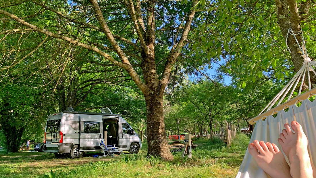 wanderurlaub mit campervan okzitanien, frankreich: überraschende frühlingscamping-tipps um montpellier