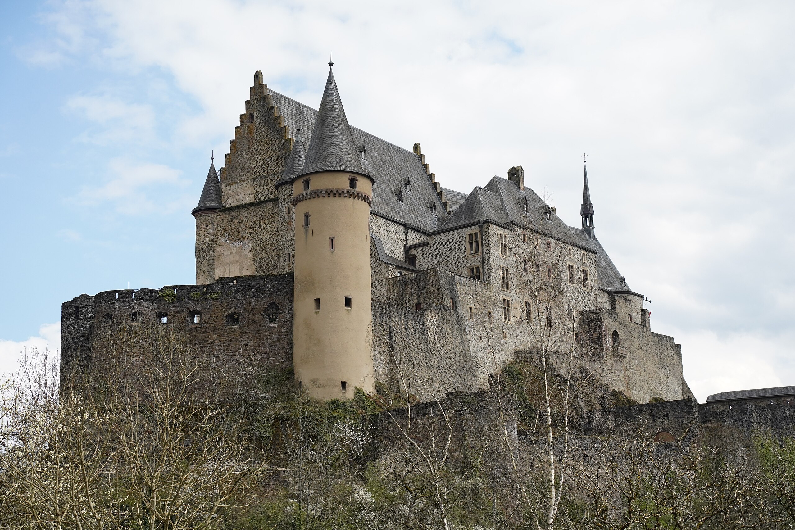 <p>Construction on Vianden Castle began in the 11th century and didn’t end until the 14th century. </p>  <p>It was built over an ancient Roman watchtower and was the royal home of the count of Vianden until the early 15th century.</p>