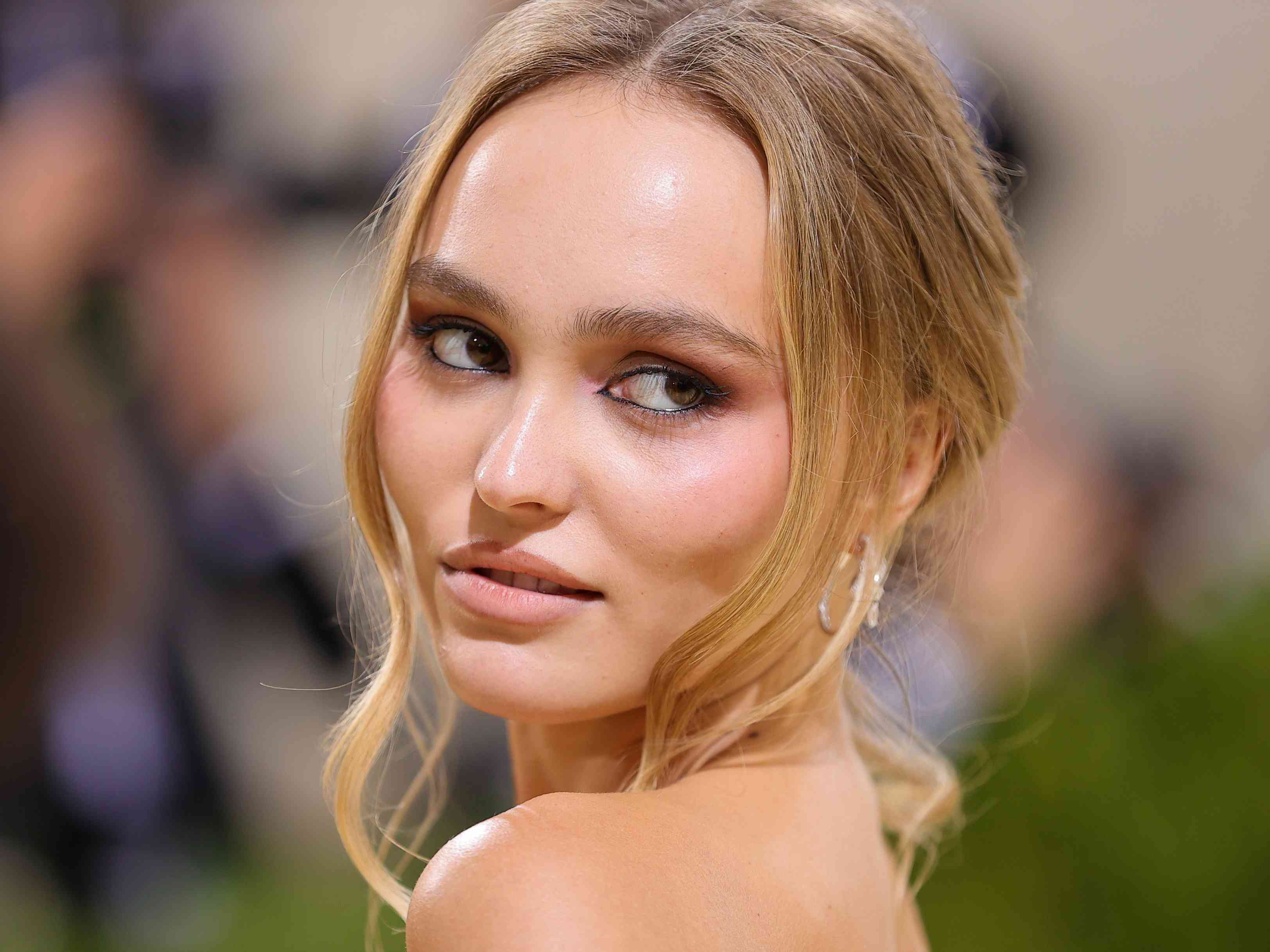 13 classic makeup looks you can wear forever