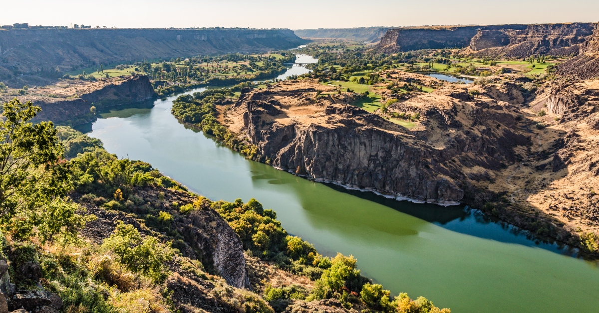 <p> Snake River Canyon is located on the north side of Twin Falls, offering an eight-mile trail where hikers and bikers can enjoy much natural beauty, including incredible views of Shoshone Falls (often referred to as the Niagara of the West).  </p> <p>  <a href="https://financebuzz.com/top-travel-credit-cards?utm_source=msn&utm_medium=feed&synd_slide=13&synd_postid=16407&synd_backlink_title=Earn+Points+and+Miles%3A+Find+the+best+travel+credit+card+for+nearly+free+travel&synd_backlink_position=7&synd_slug=top-travel-credit-cards"><b>Earn Points and Miles:</b> Find the best travel credit card for nearly free travel</a>  </p>