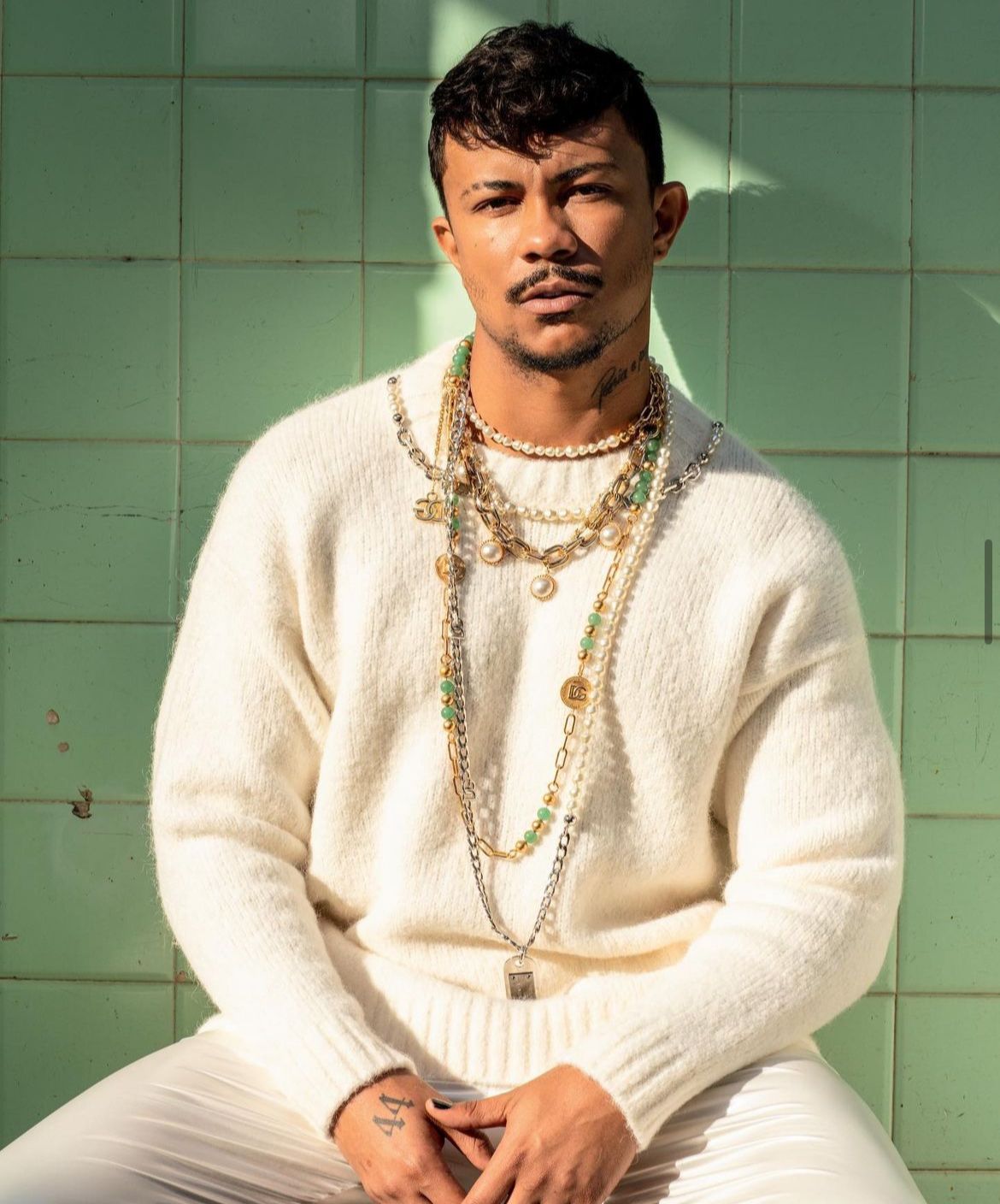 Voters cast their ballots early in South Carolina Republican Primary