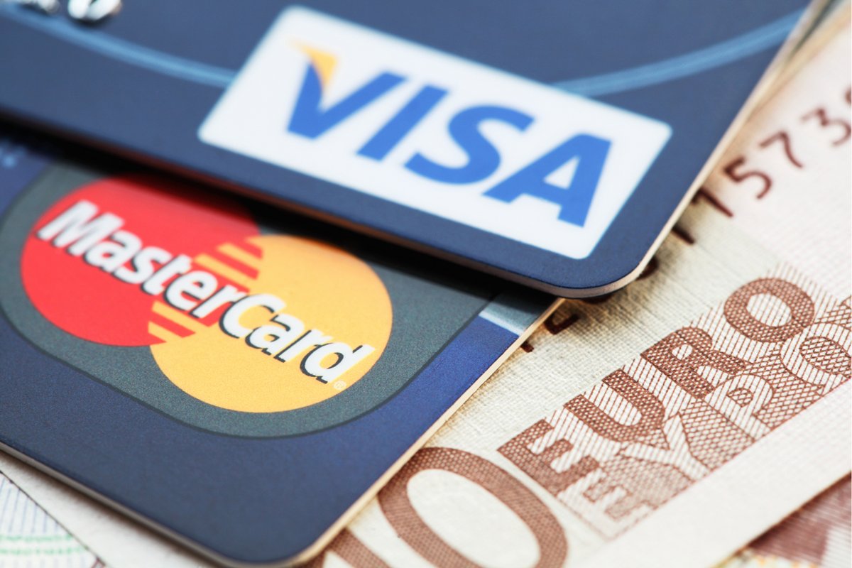 si vous réglez vos achats par carte bancaire, un petit détail risque de faire grimper davantage la facture