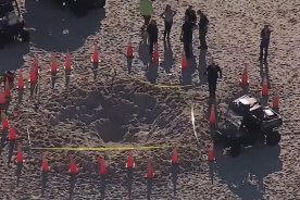7-year-old girl dead after hole she dug on Florida beach collapses