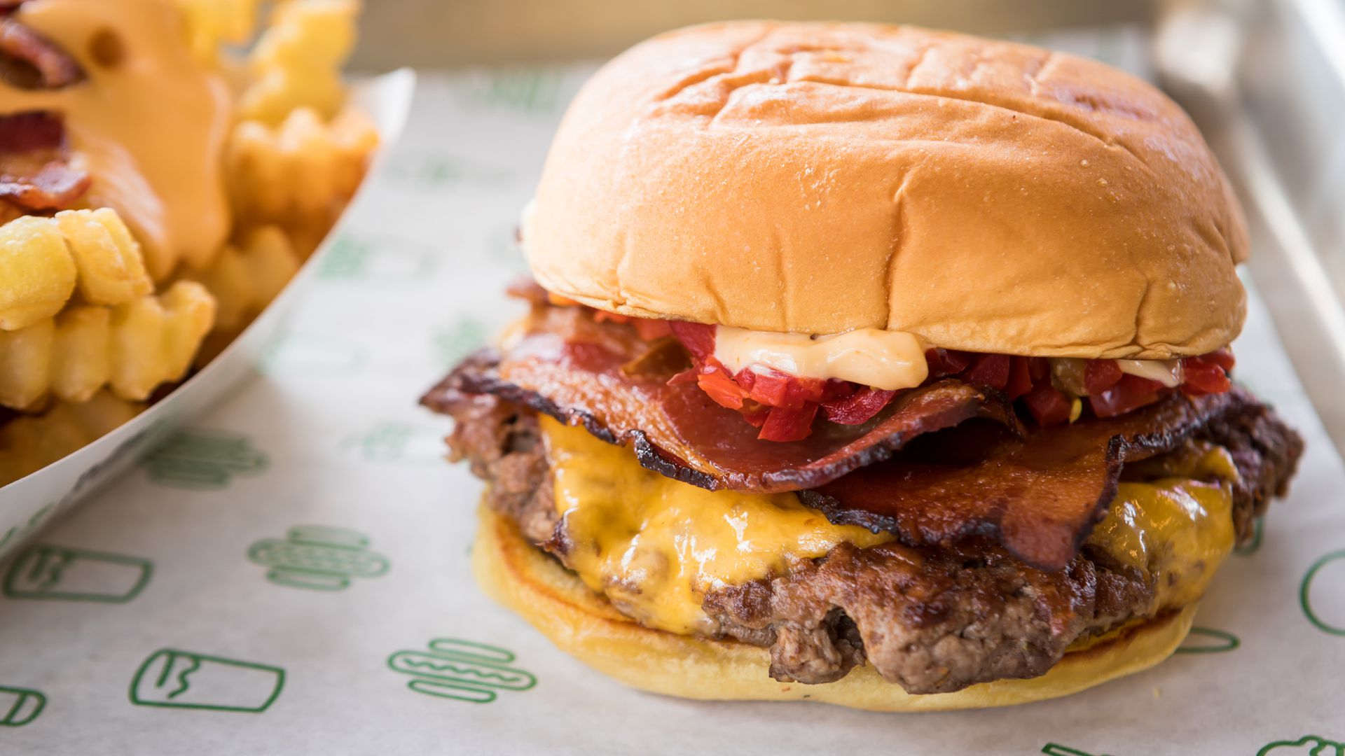 shake shack’s nationally famous smashburgers and cheese fries arrive in wine country