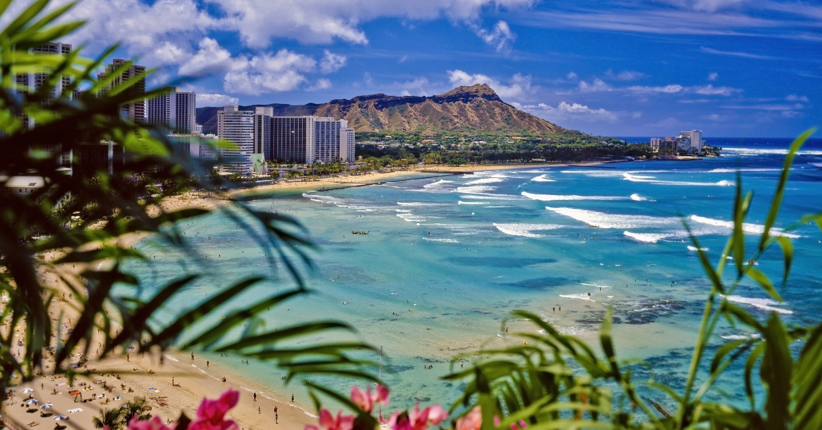 <p> There are many beautiful free beaches along Hawaii’s breathtaking shores, but Waikiki Beach is a particularly popular spot. From the beautiful white sands to the stunning view of Diamond Head State Monument in the distance, it’s the perfect place to kick back and relax.  </p>
