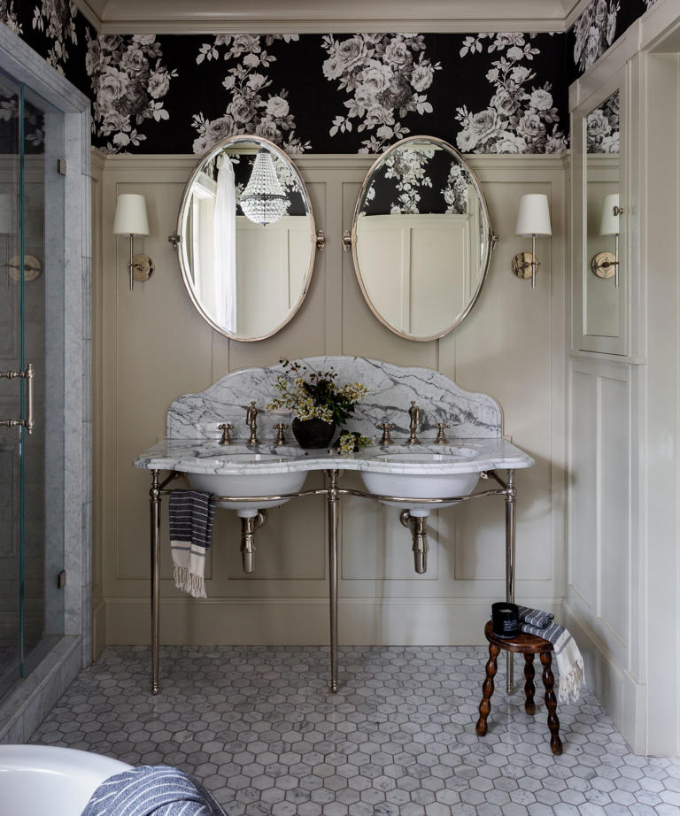 Is Bathroom Wallpaper Still On Trend? Interior Designers Share How To 