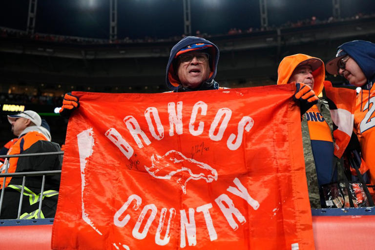 Broncos training camp: Fan attendance schedule, parking and details