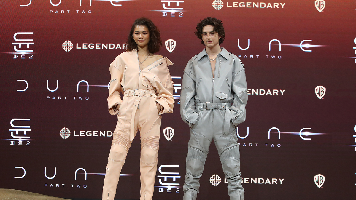 Zendaya And Timothée Chalamet Show Up In Matching Jumpsuits At ‘Dune ...