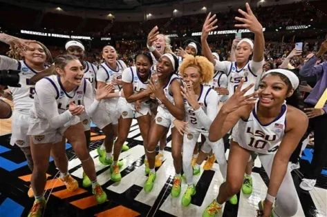 March Madness 2024: Exploring NCAA Analyst Autumn Johnson’s ...