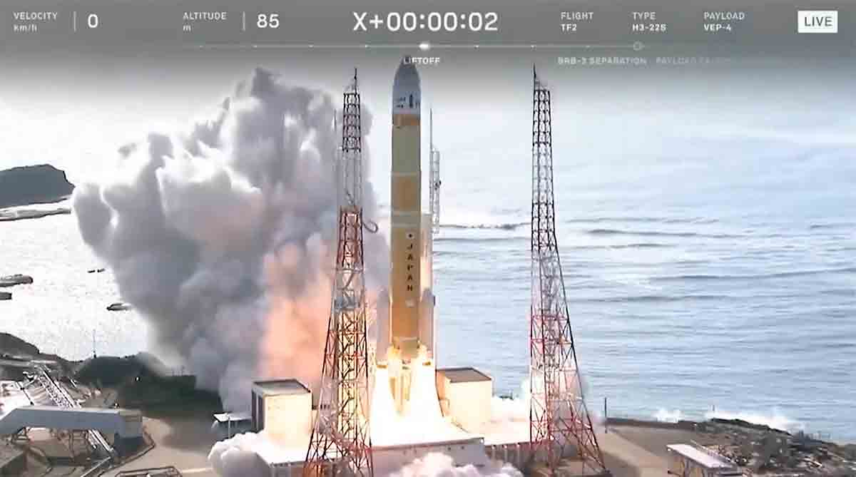 ビデオ：日本、h3輸送ロケットを成功裏に打ち上げ