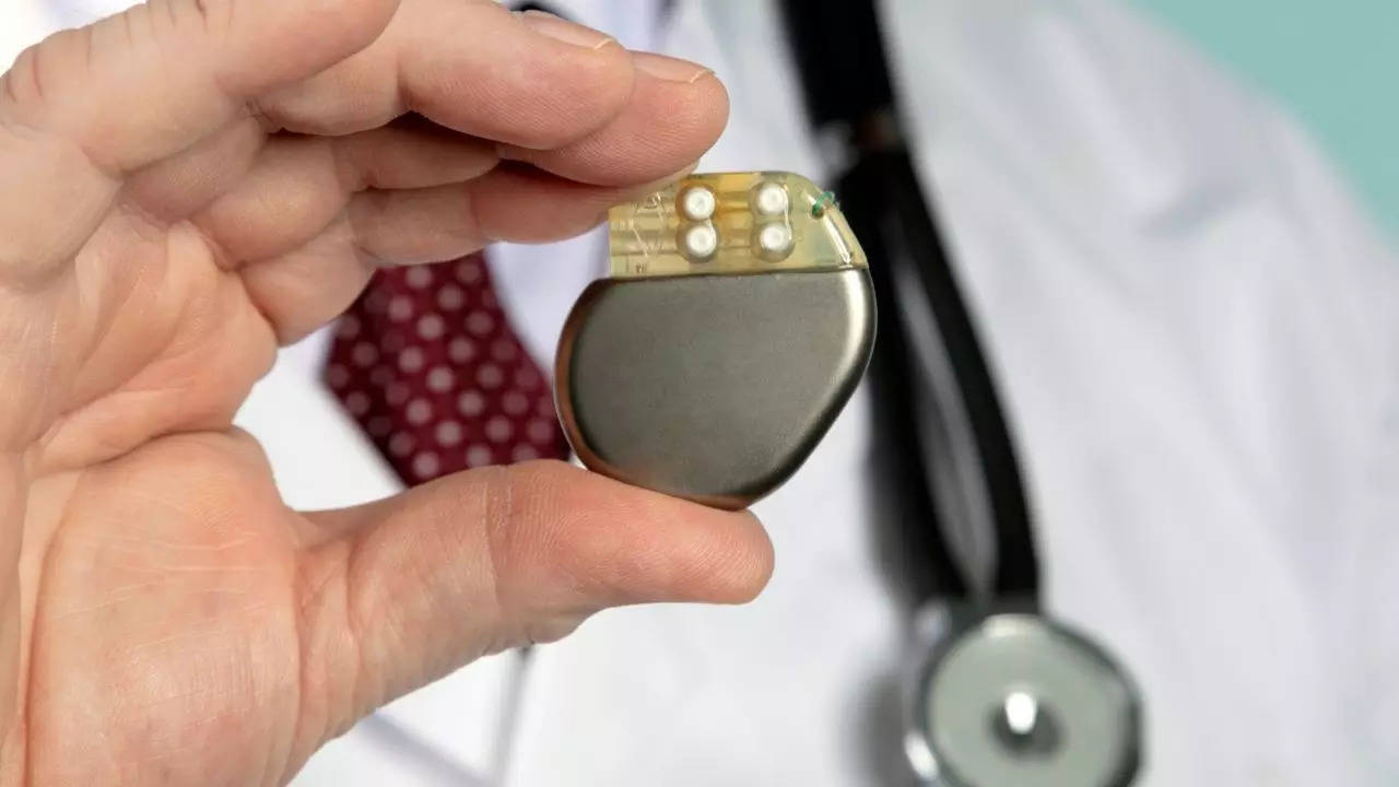 brain-connected pacemaker offers promising treatment for depression