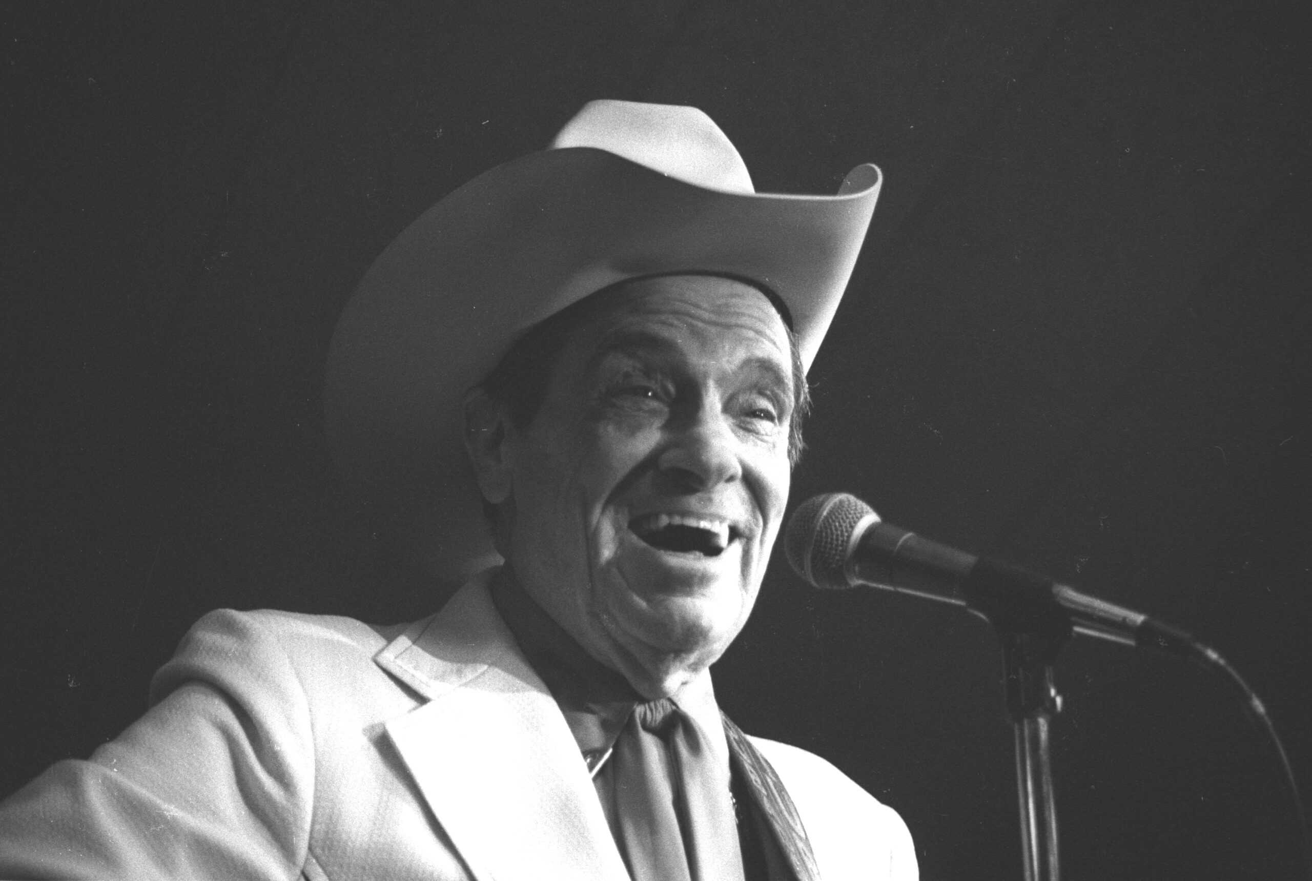 Ernest Tubb.