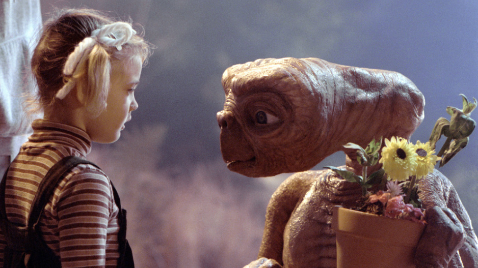 drew barrymore se proslavila jako holčička ve filmu e. t. – mimozemšťan: její dcera vypadá jako její dětská kopie